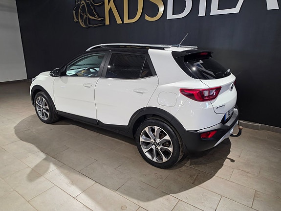 Kia Stonic 3 of 5