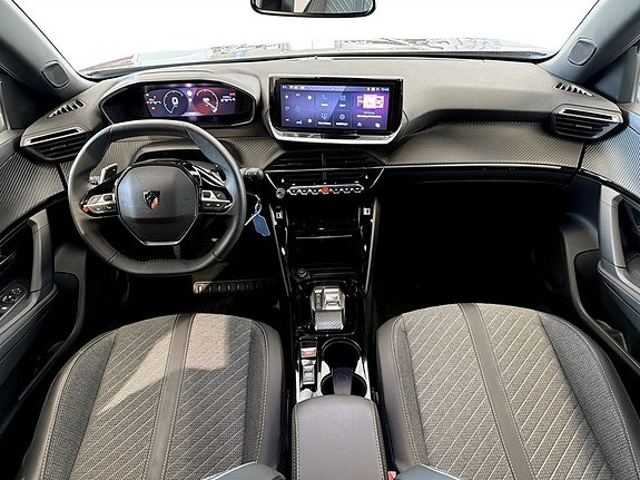 Peugeot 2008 6 of 17
