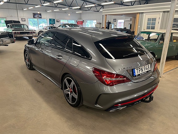 Mercedes-Benz CLA250 6 of 11