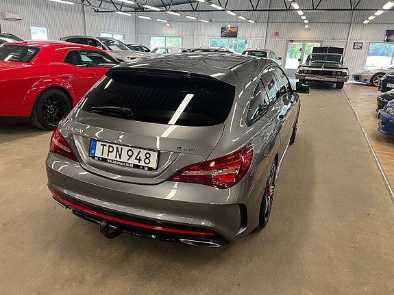 Mercedes-Benz CLA250 5 of 5