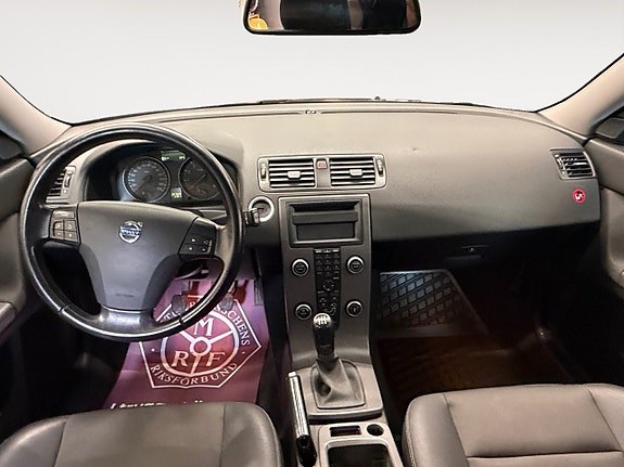 Volvo V50 10 of 14