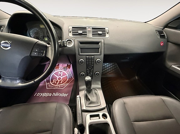 Volvo V50 11 of 14