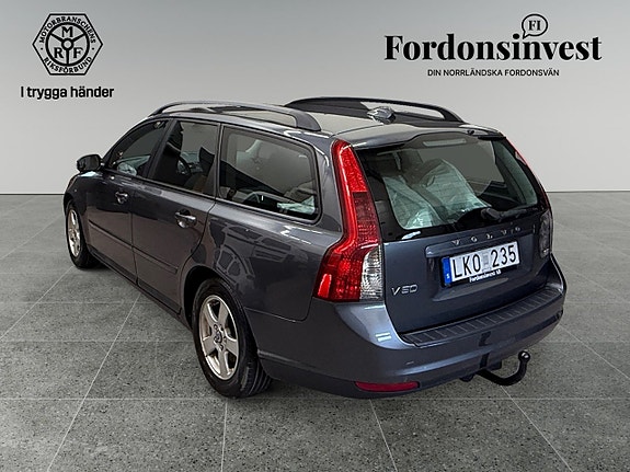 Volvo V50 3 of 14