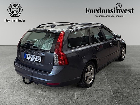 Volvo V50 5 of 14
