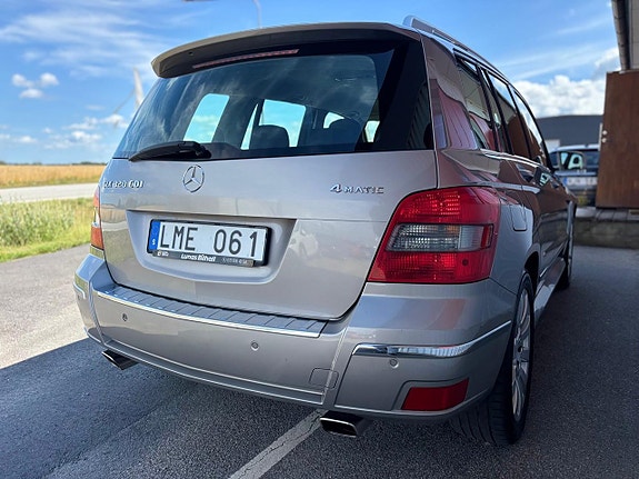 Mercedes-Benz GLK320 26 of 26