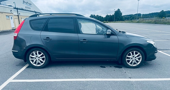 Hyundai i30 3 of 5