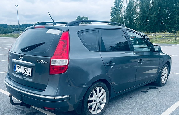 Hyundai i30 4 of 5