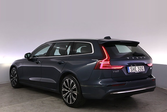 Volvo V60 4 of 5