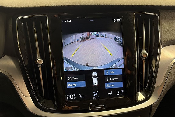Volvo V60 Cross Country 13 of 19