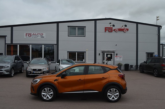 Renault Captur 10 of 26