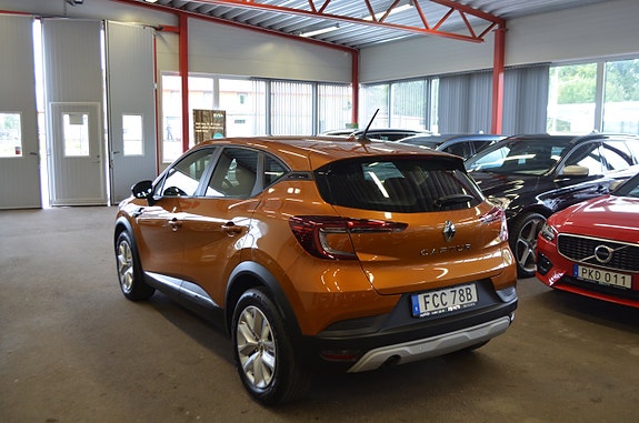 Renault Captur 6 of 26