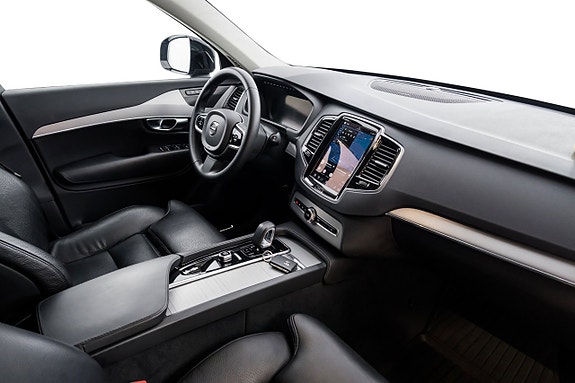 Volvo XC90 21 of 24
