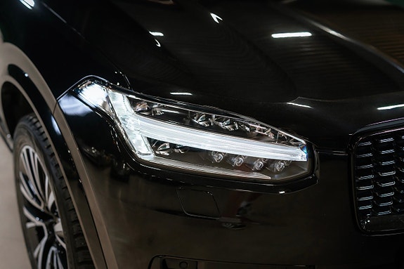 Volvo XC90 9 of 24