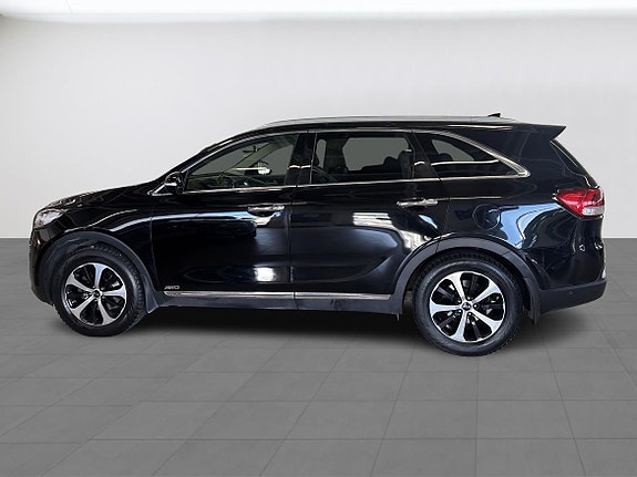 Kia Sorento 2 of 5