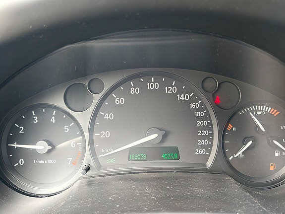 Saab 9-3 5 of 5