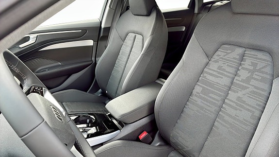 Audi A6 8 of 12
