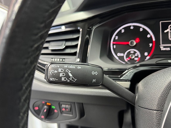 Volkswagen Polo 13 of 13