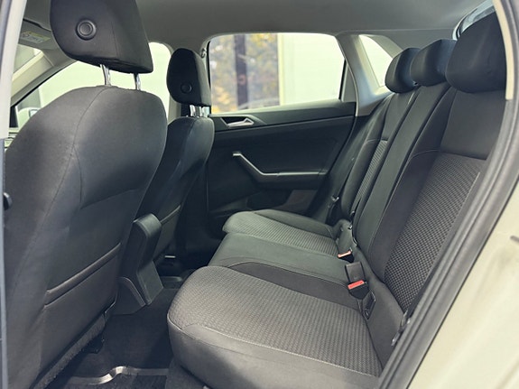 Volkswagen Polo 9 of 13