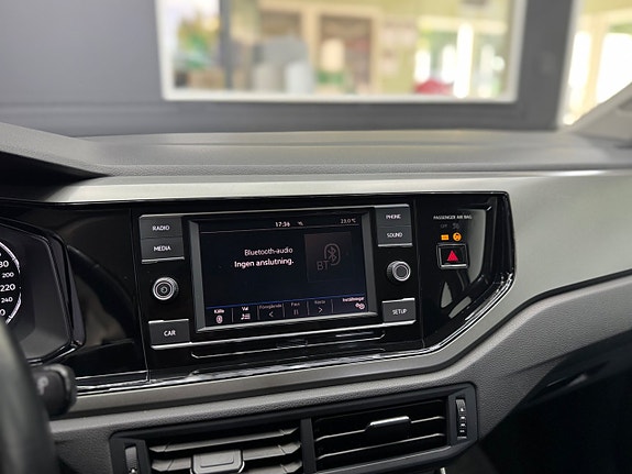Volkswagen Polo 11 of 13