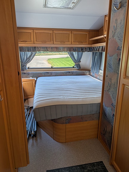 Knaus Azur Royal tf/tl 640 6 of 11