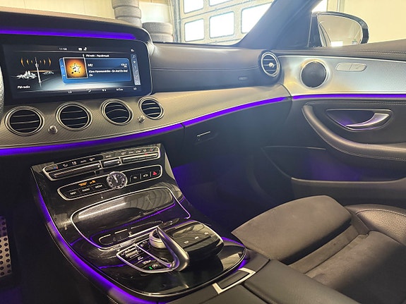 Mercedes-Benz E220 13 of 20