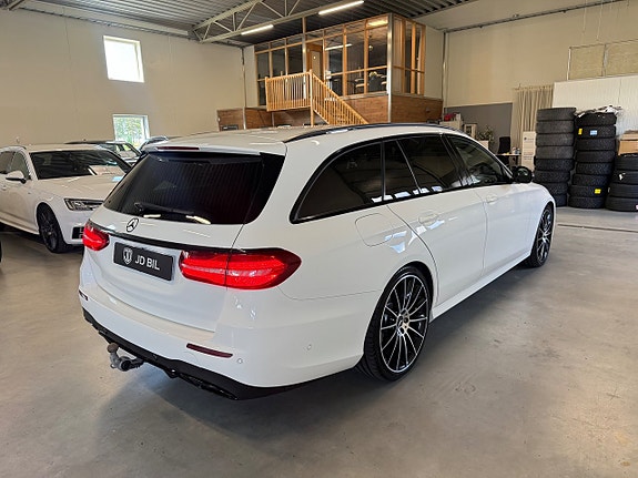 Mercedes-Benz E220 19 of 20