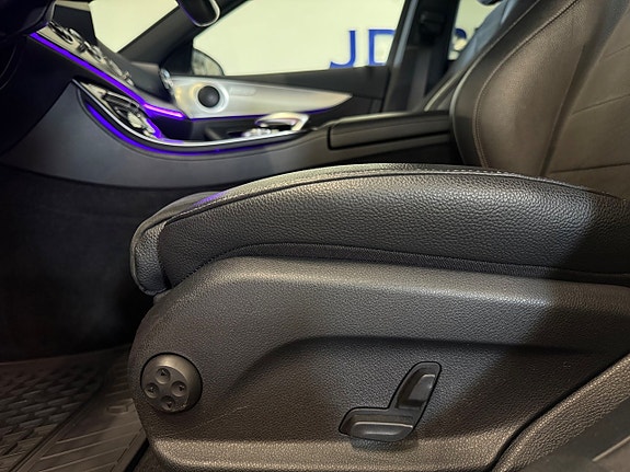 Mercedes-Benz E220 11 of 20
