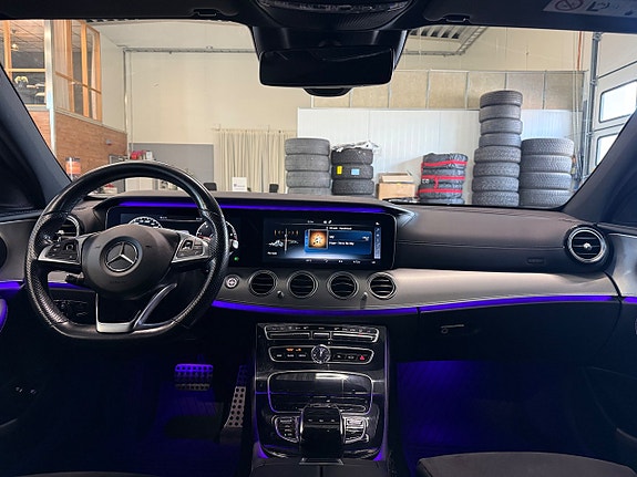 Mercedes-Benz E220 17 of 20