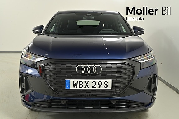 Audi Q4 e-tron 3 of 13