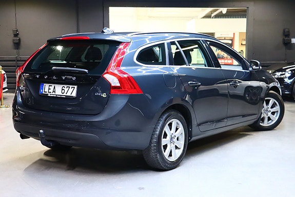 Volvo V60 4 of 5