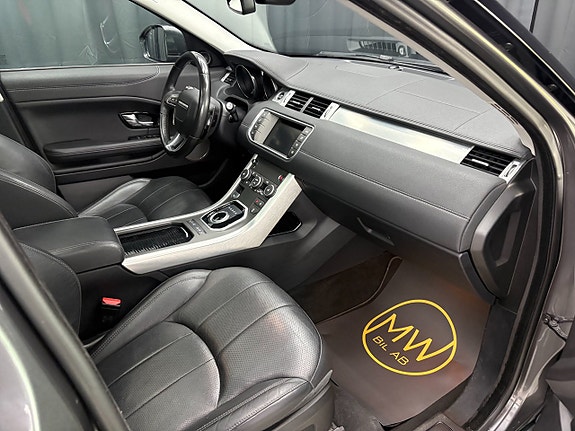 Land Rover Range Rover Evoque 5 of 5