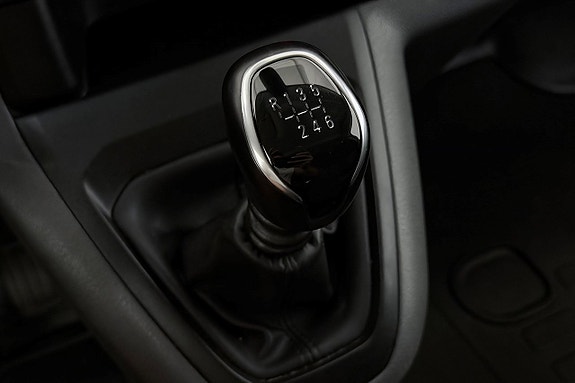 Peugeot Expert 23 of 24