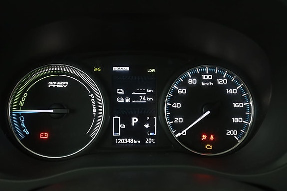 Mitsubishi Outlander 20 of 30