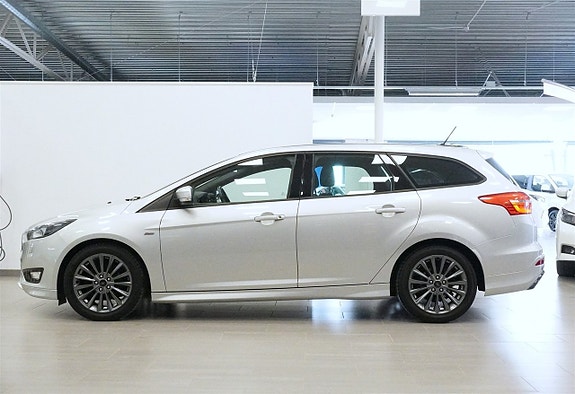 Ford Focus 3 of 5