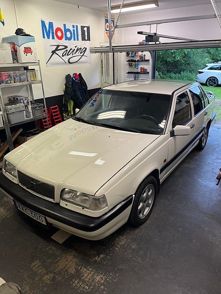 Volvo 850 2 of 13