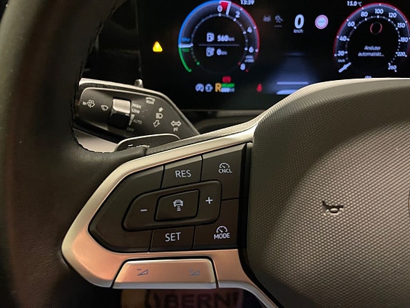 Volkswagen Passat 8 of 11