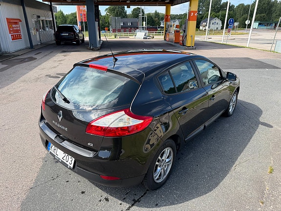 Renault Megane 10 of 14