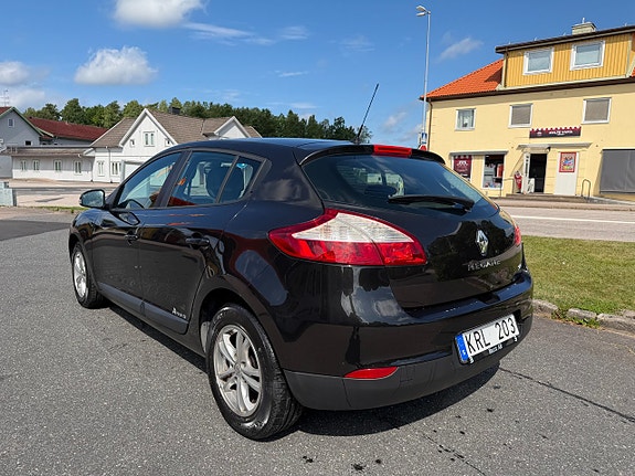 Renault Megane 3 of 5