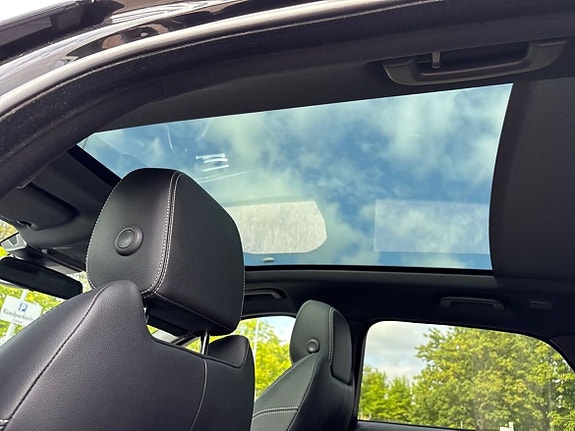 Jaguar F-PACE 15 of 15