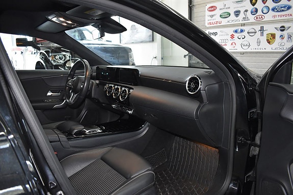 Mercedes-Benz A180 5 of 14