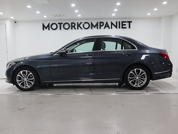 Mercedes-Benz C220 d 3 of 5