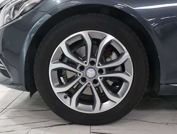 Mercedes-Benz C220 d 19 of 19