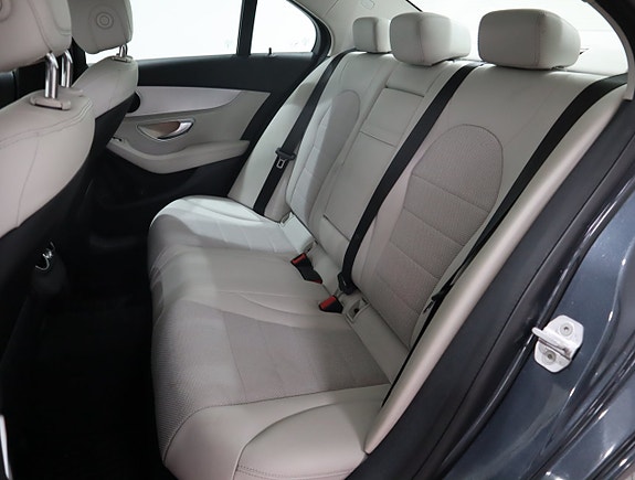 Mercedes-Benz C220 d 8 of 19
