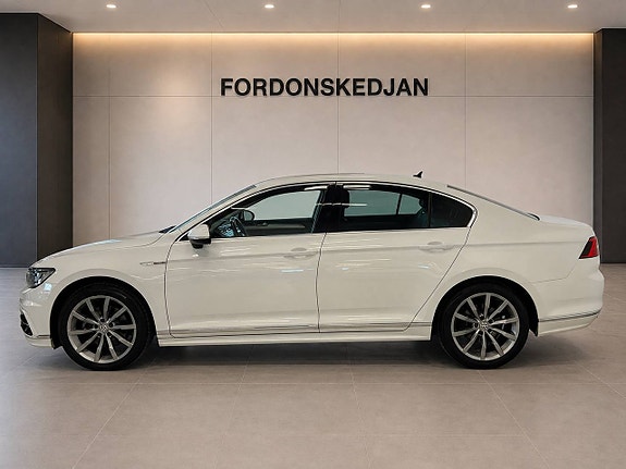 Volkswagen Passat 4 of 20