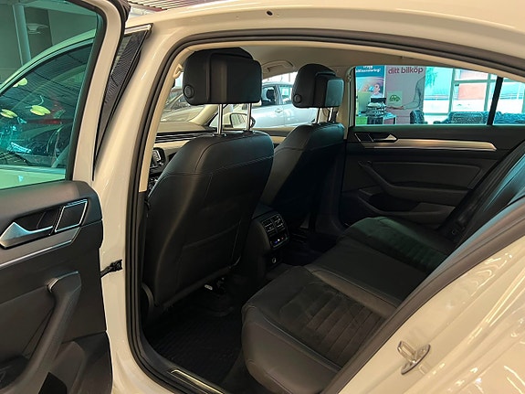 Volkswagen Passat 20 of 20
