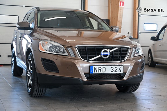Volvo XC60 3 of 5