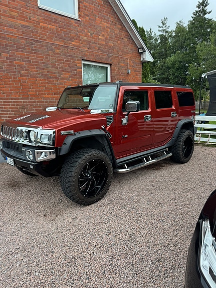 Hummer H2 2 of 4