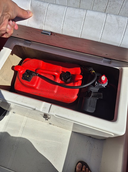 Fin Zodiac PRO med Evinrude E-Tec 40 8 of 12