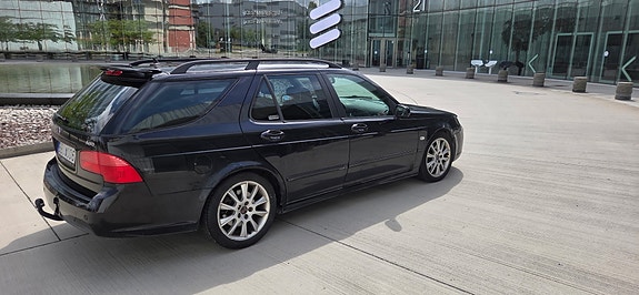 Saab 9-5 2 of 5