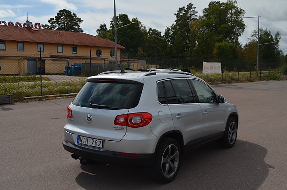 Volkswagen Tiguan 6 of 17